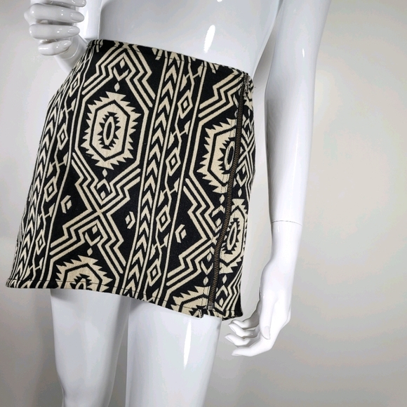 BUNDLE&SAVE! MinkPink Tribal Zipper Skirt